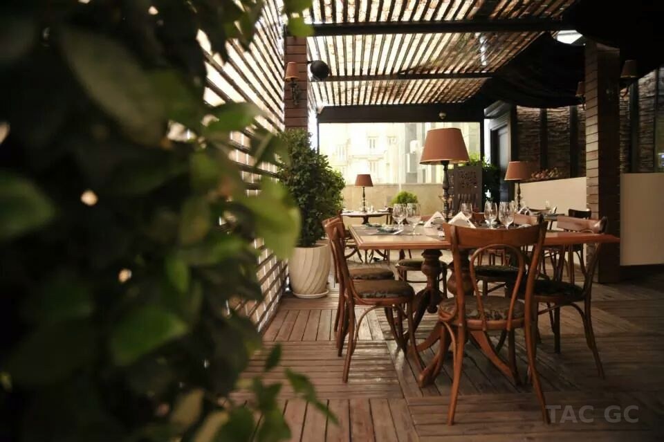 Alpie Cafe - Outdoor Dining Terrace