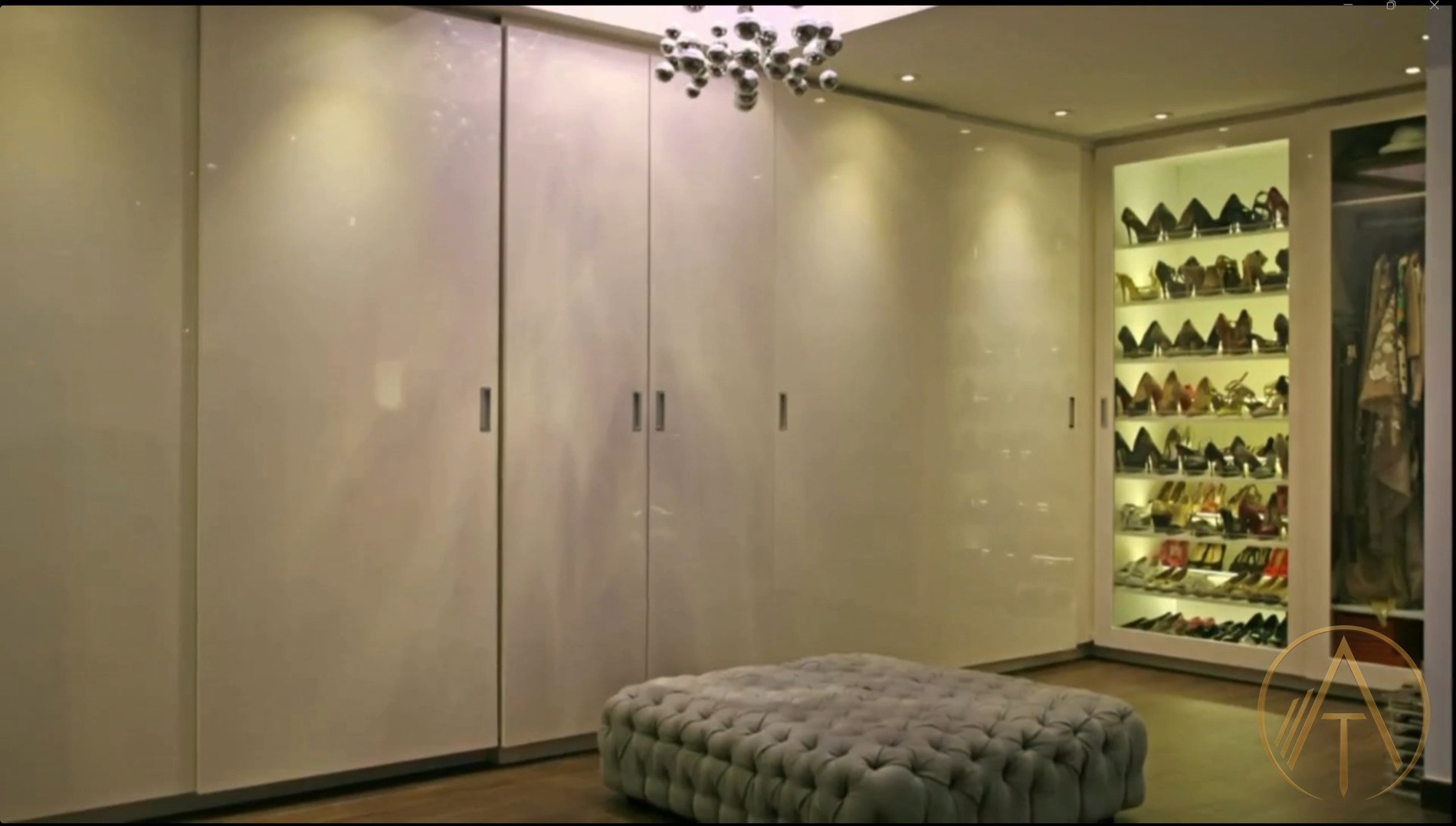 SLM Residential - Walk-In Closet